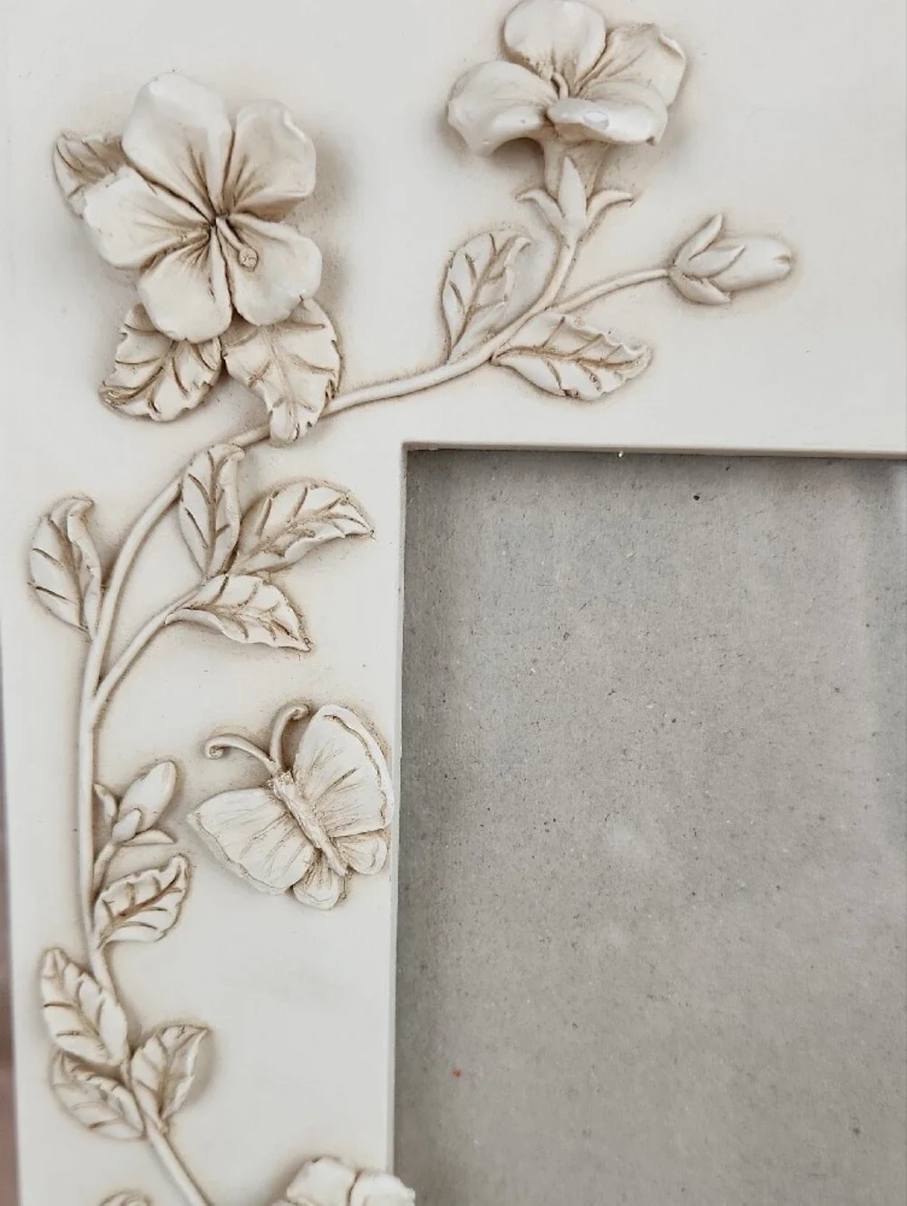 Home Accents Ivory Floral Embossed Photo Frame
